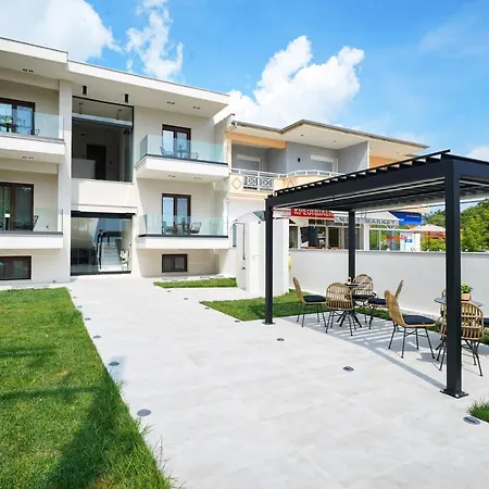 Acantha 아파트호텔